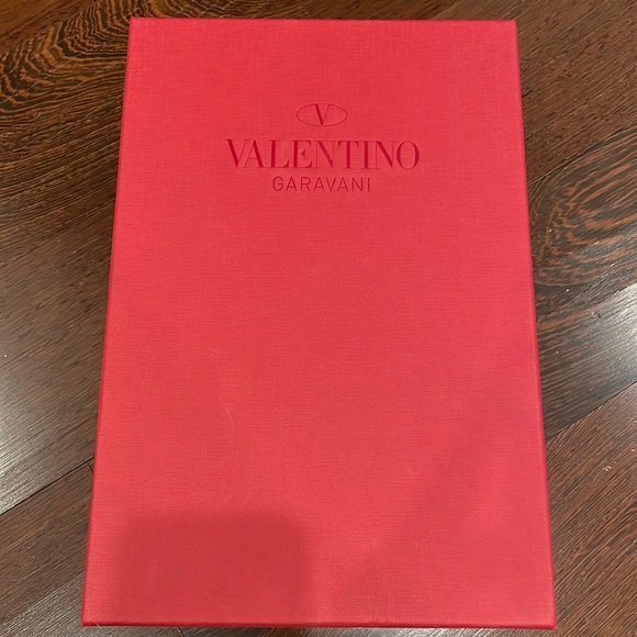 Valentino Garavani sneakers. Authentic - Picture 12 of 12